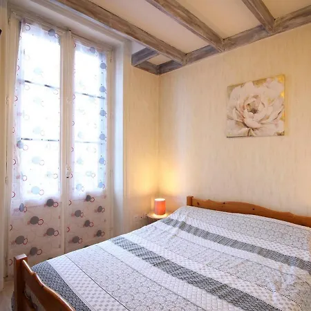 Apartment T2 En Hyper Centre, Proche Thermes, Equipe Avec Balcon - Fr-1-608-208