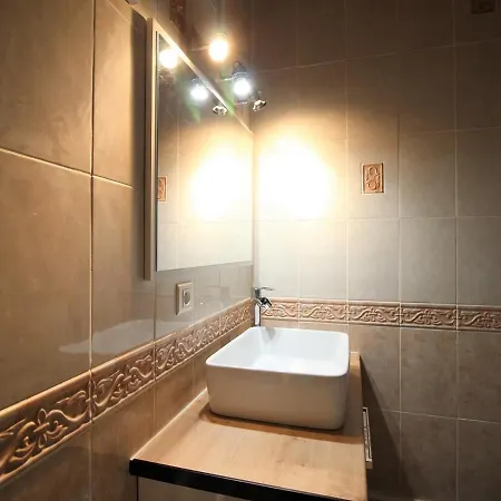 Apartment T2 En Hyper Centre, Proche Thermes, Equipe Avec Balcon - Fr-1-608-208 Le Mont-Dore